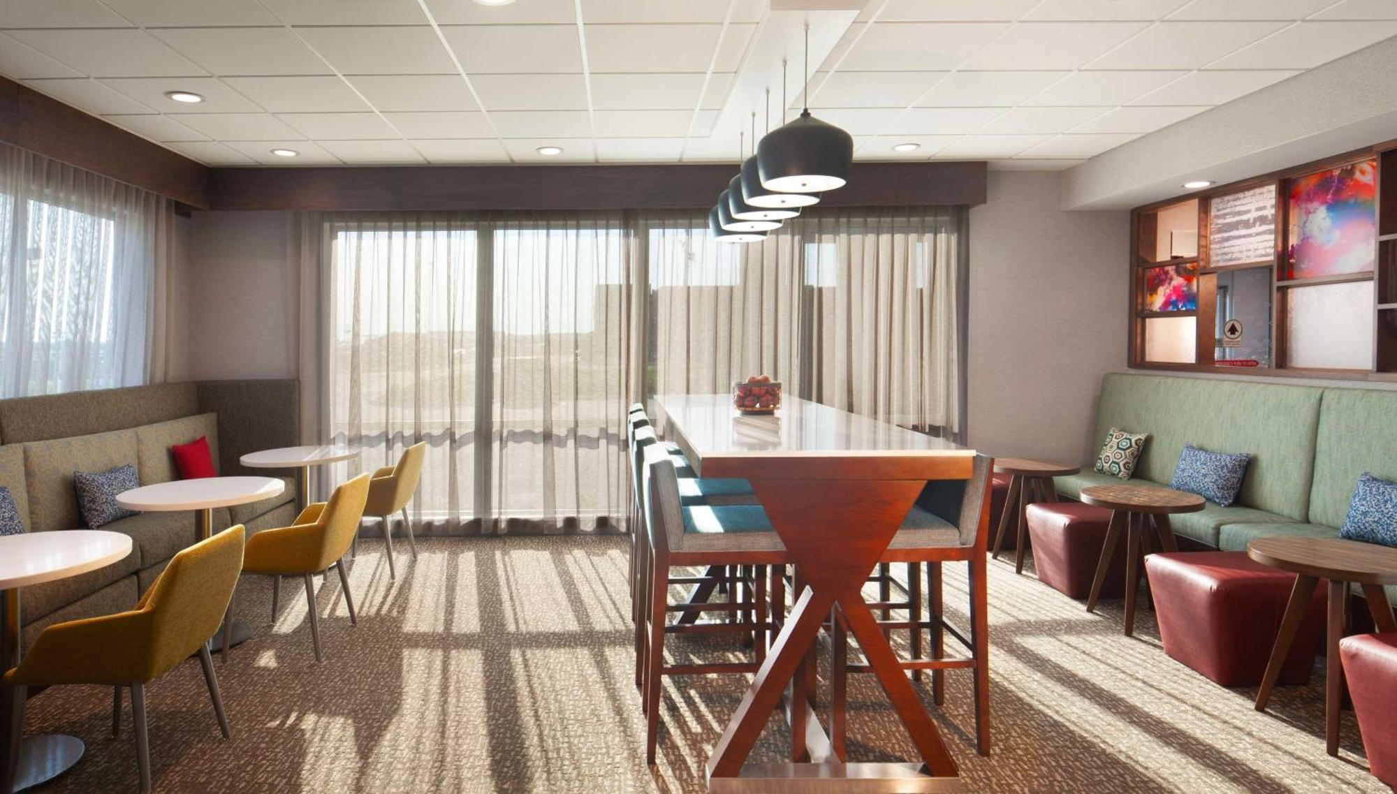 Hampton Inn Огалала Екстериор снимка